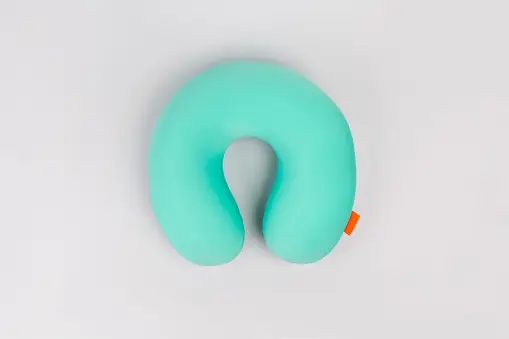 The Science Behind Comfort: How Inflatable Neck Pillows Work